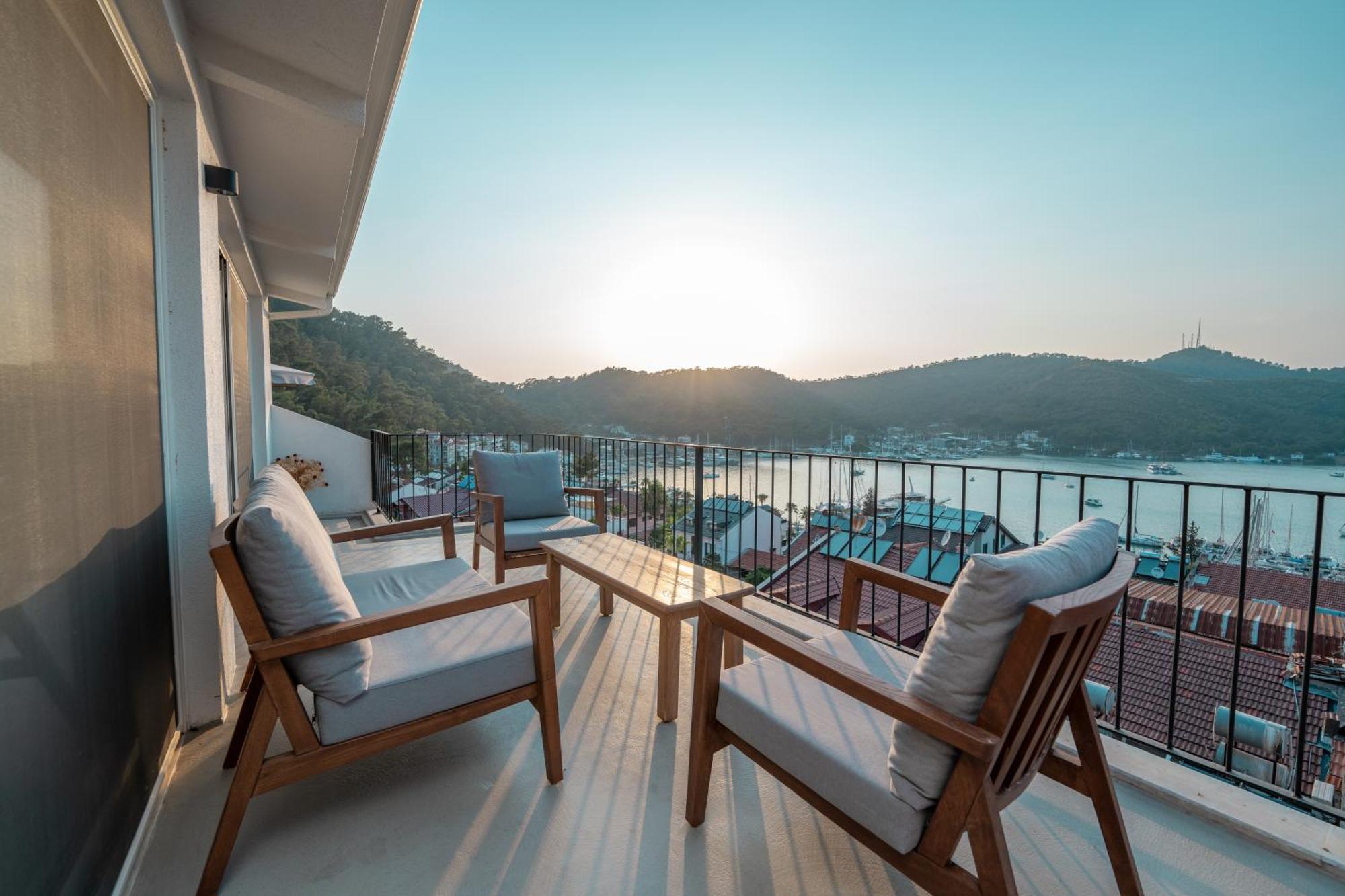 Gizz Suites Фетие Екстериор снимка