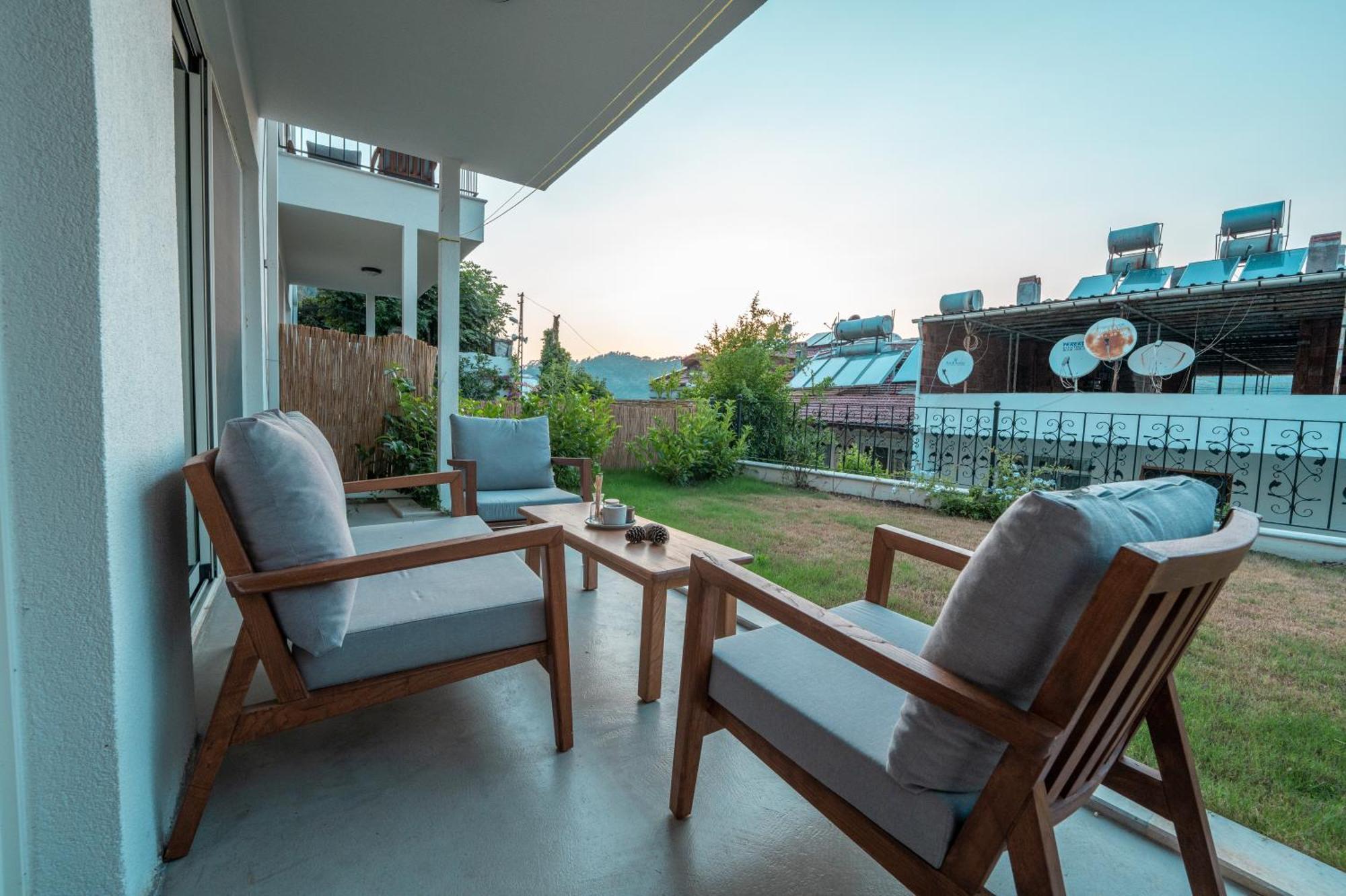 Gizz Suites Фетие Екстериор снимка